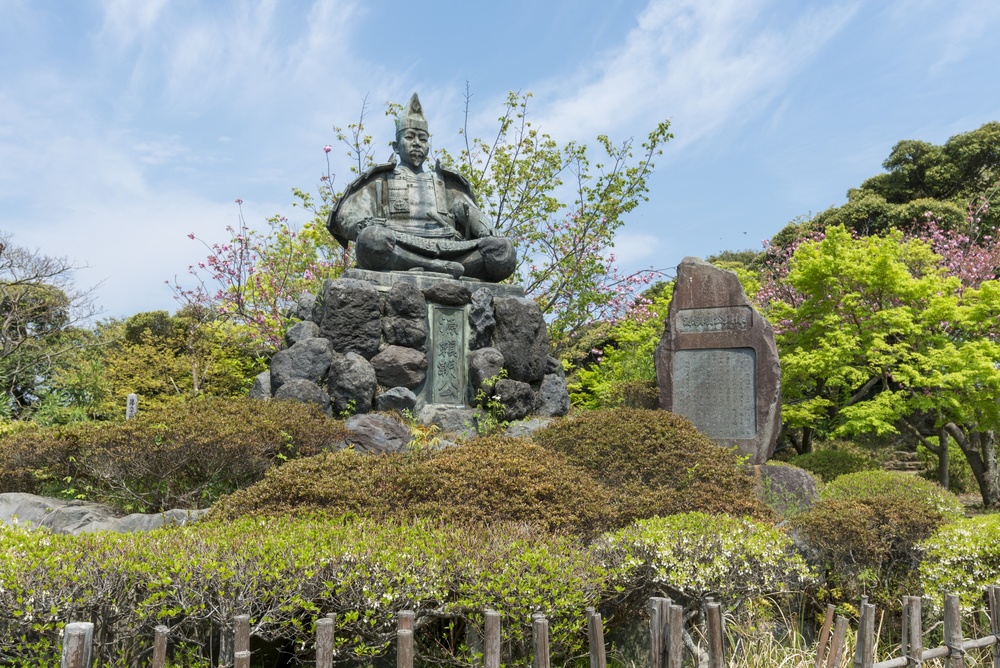 源頼朝が鎌倉幕府を鎌倉に開いたのはなぜ カルチャー まっぷるトラベルガイド