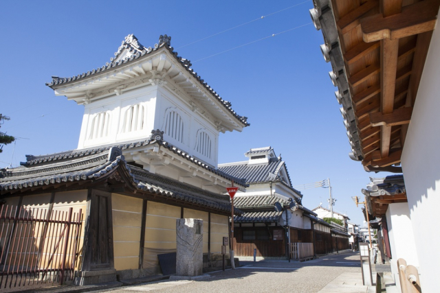 富田林寺内町は織田信長に恭順して戦火を免れた