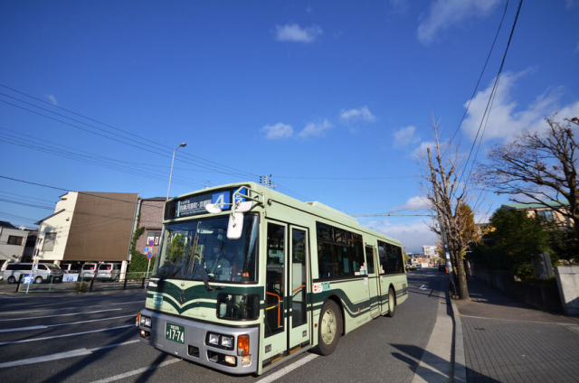 京都市営バスの工夫！～1日35万人が利用する京都交通の要～