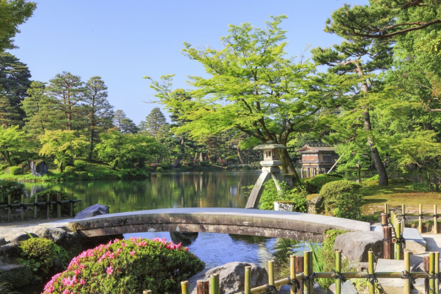 兼六園の歴史～前田藩主の別荘庭としてつくられた理想の庭！六の数字に込められた意味とは？～