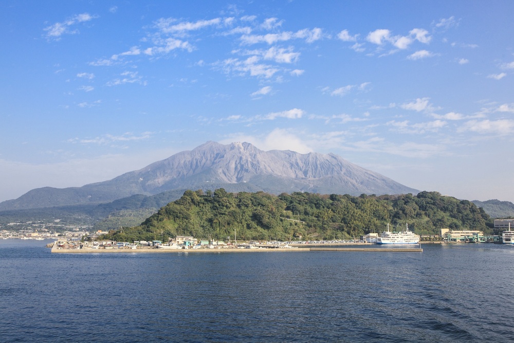 桜島形成の歴史と噴火のメカニズム！大正時代に驚くべき大噴火があった - カルチャー｜まっぷるトラベルガイド