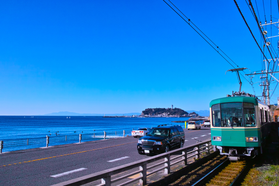 鎌倉観光 江ノ電でめぐる 海沿いを気ままに途中下車の旅 まっぷるトラベルガイド