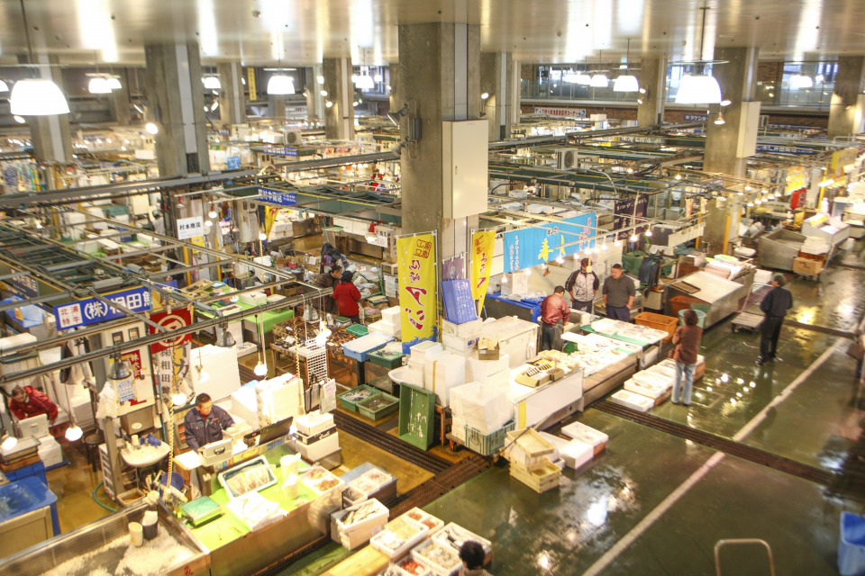 下関 唐戸市場の新鮮魚介とイベントをチェック！ - まっぷる 