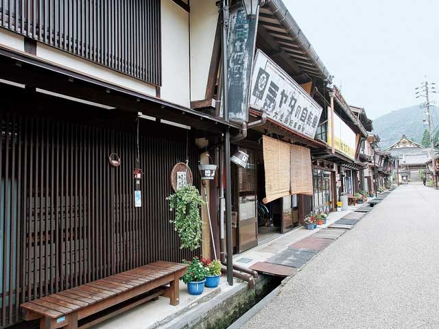 郡上八幡 清流さんぽ 城下町のおすすめスポット まっぷるトラベルガイド