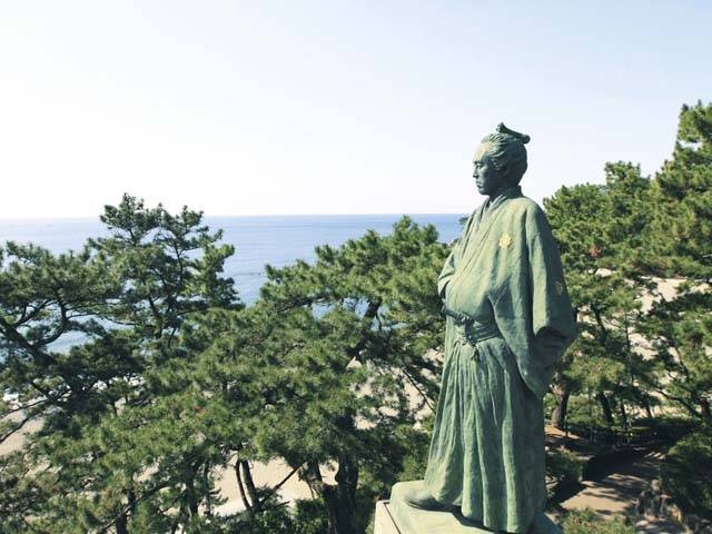 高知 坂本龍馬ゆかりの地 桂浜や高知タウンで歴史探訪 まっぷるトラベルガイド