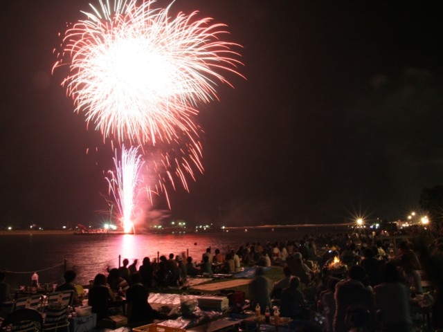 茨城県のおすすめの花火大会 年版 打ち上げ数 開催日 人出など情報満載 観光旅行メディア まっぷるトラベルガイド