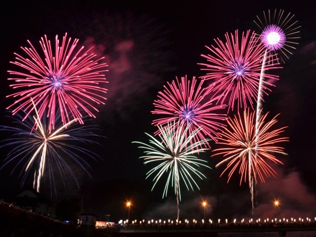 東海のおすすめの花火大会 年版 打ち上げ数 開催日 人出など情報満載 まっぷるトラベルガイド