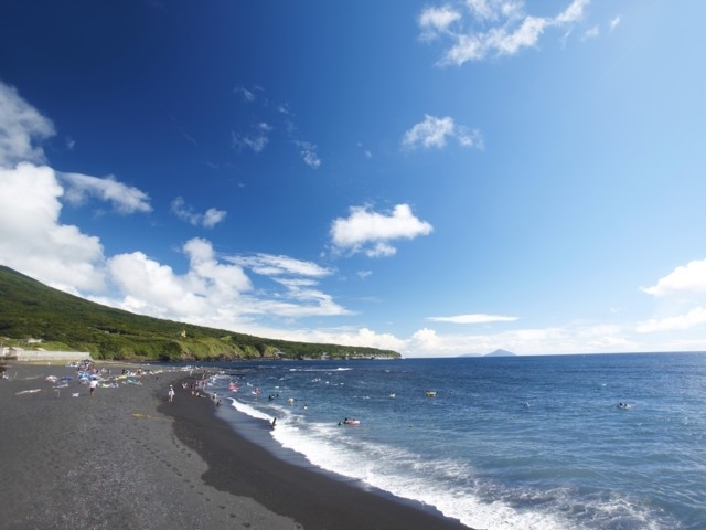 東京都のおすすめのビーチ 海水浴場 年版 期間やイベント 海の家の軒数など情報満載 まっぷるトラベルガイド