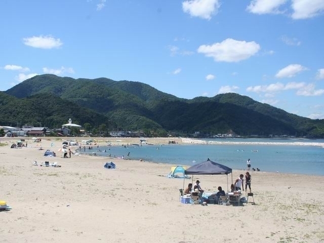 北陸のおすすめのビーチ 海水浴場 年版 期間やイベント 海の家の軒数など情報満載 まっぷるトラベルガイド