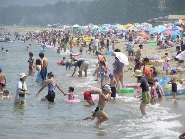 北陸のおすすめのビーチ 海水浴場 21年版 期間やイベント 海の家の軒数など情報満載 まっぷるトラベルガイド