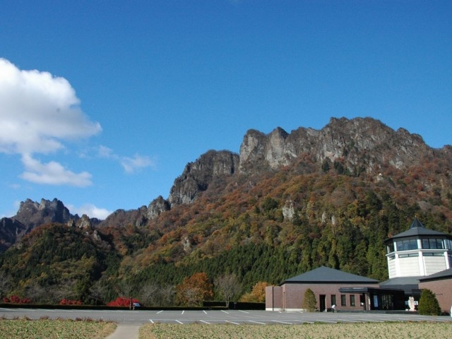 群馬県のおすすめの紅葉スポット 21年版 例年の見頃時期やイベント ライトアップなど情報満載 まっぷるトラベルガイド