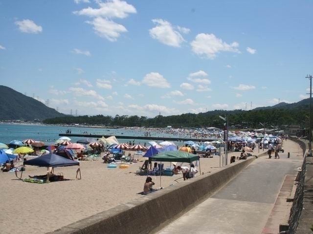 鳥居浜海水浴場 まっぷるトラベルガイド