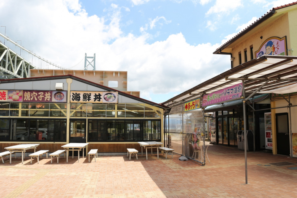 道の駅あわじのグルメ＆みやげ徹底紹介！生しらす丼やたまねぎみやげを