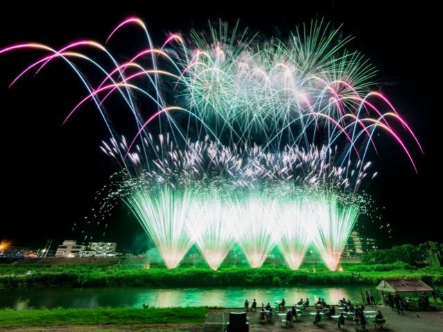 静岡県のおすすめの花火大会 22年版 打ち上げ数 開催日 人出など情報満載 まっぷるトラベルガイド