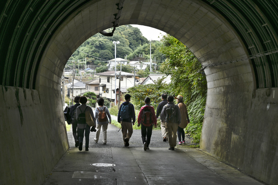 トンネルのまち横須賀」で”トンネルの辻”を歩く - まっぷる