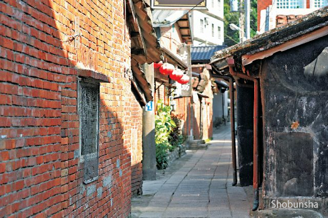 台湾 レンガと木造の街並老街 ラオチエ を旅する 観光旅行メディア まっぷるトラベルガイド