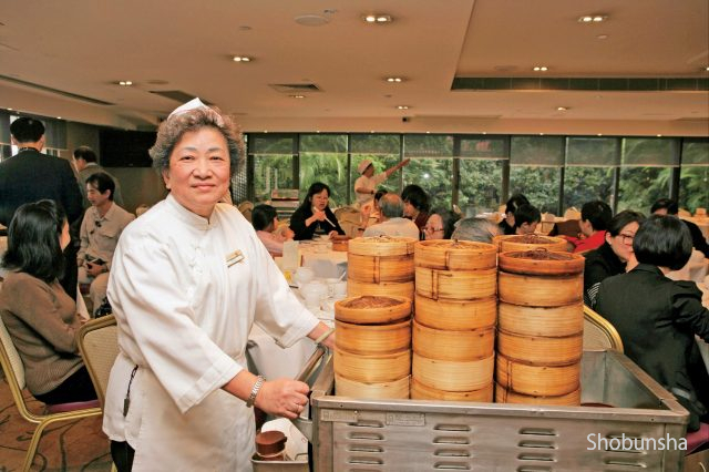 香港の伝統スタイル ワゴン式飲茶 観光旅行メディア まっぷるトラベルガイド