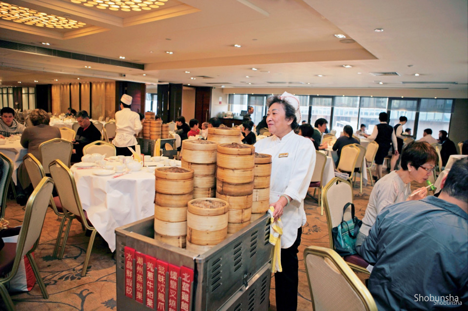 香港の伝統スタイル ワゴン式飲茶 観光旅行メディア まっぷるトラベルガイド