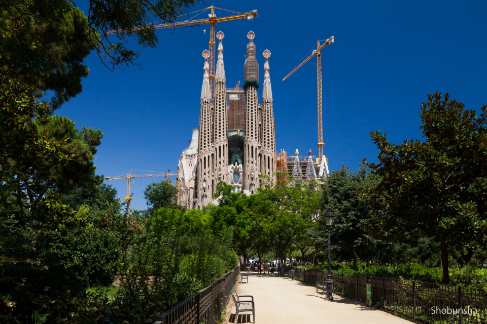 バルセロナ世界遺産 サグラダ ファミリア聖堂 完成は26年 まっぷるトラベルガイド