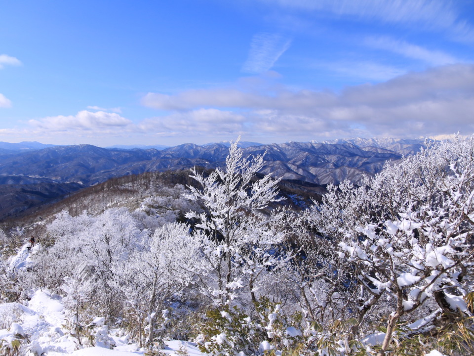 雪山の人気登山スポット10選 霧氷の絶景世界へ！ - アウトドア｜まっぷるウェブ